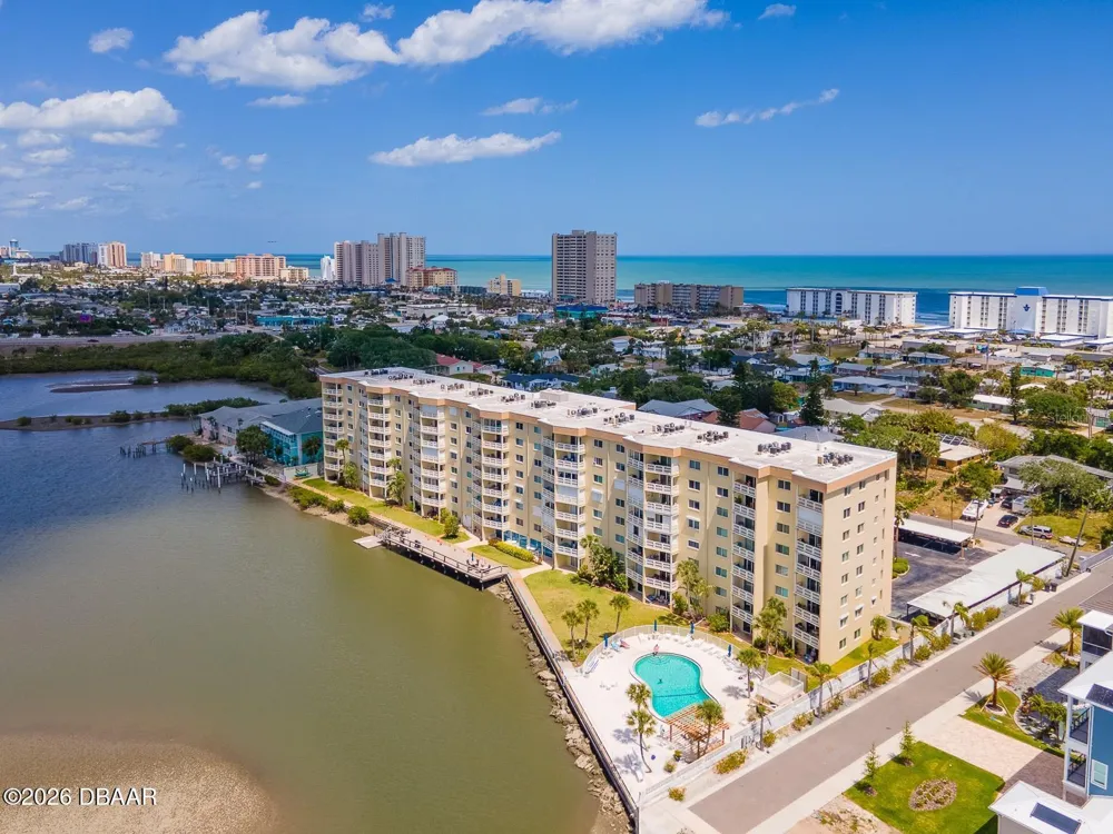 3606 S Peninsula Drive #703 Port Orange, FL 32127
