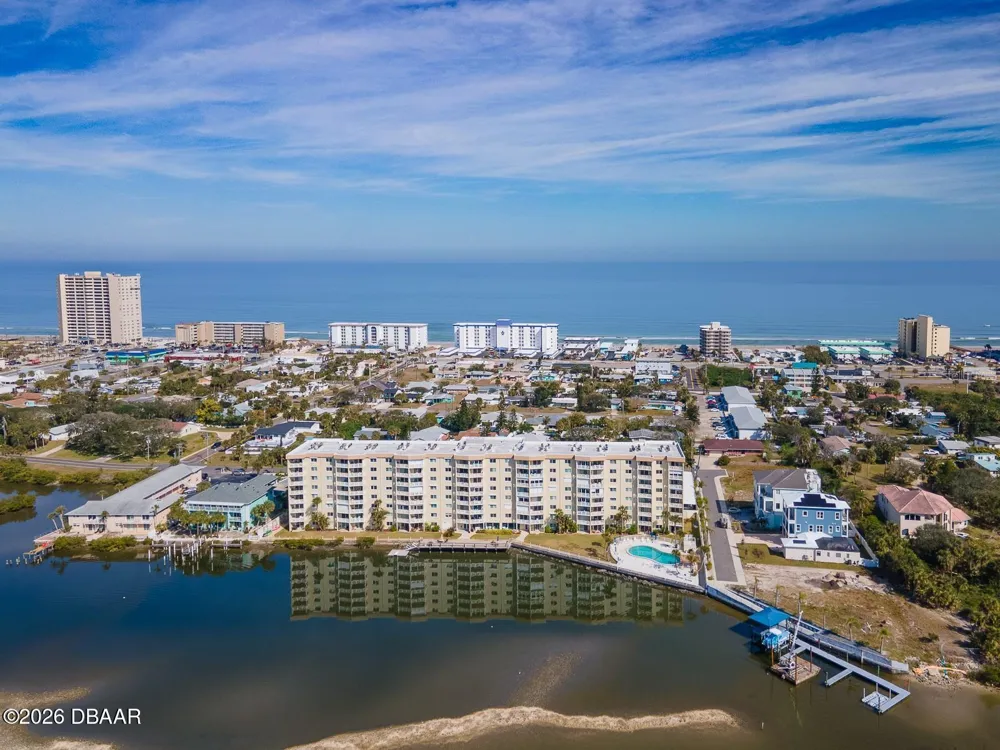3606 S Peninsula Drive #703 Port Orange, FL 32127