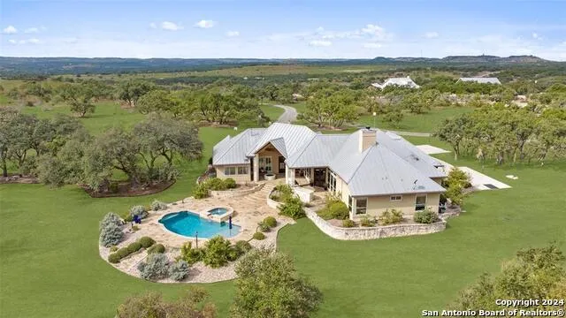 1900 Byrd Ranch Johnson City, TX 78636