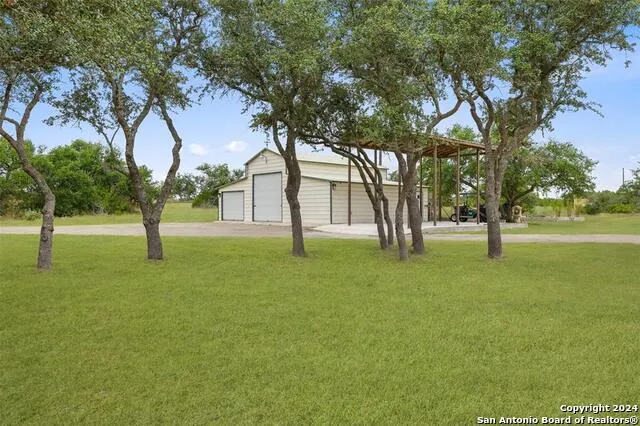 1900 Byrd Ranch Johnson City, TX 78636