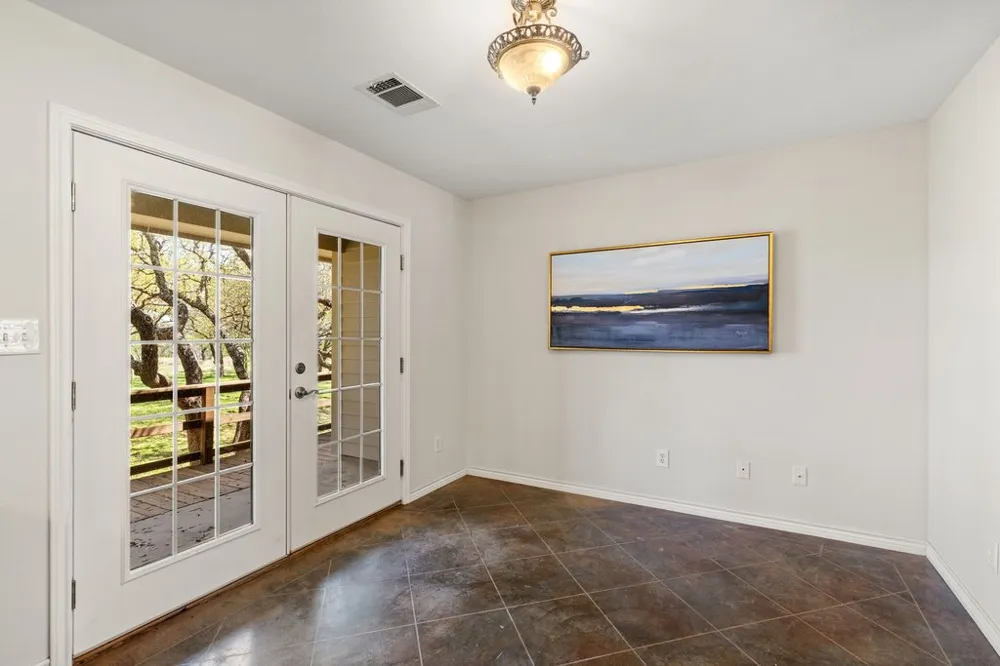 434 W Turner Court Johnson City, TX 78636