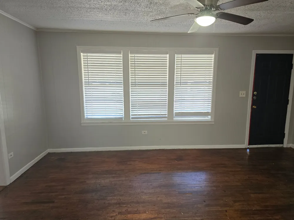 305 5th Street Thorndale, TX 76577