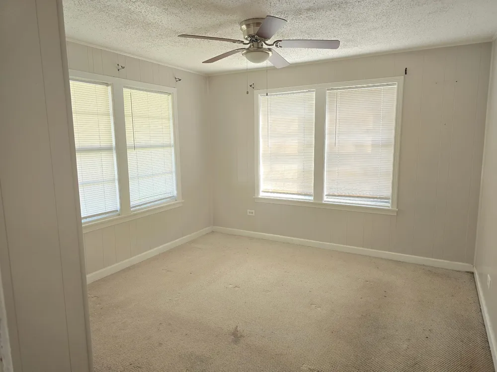 305 5th Street Thorndale, TX 76577