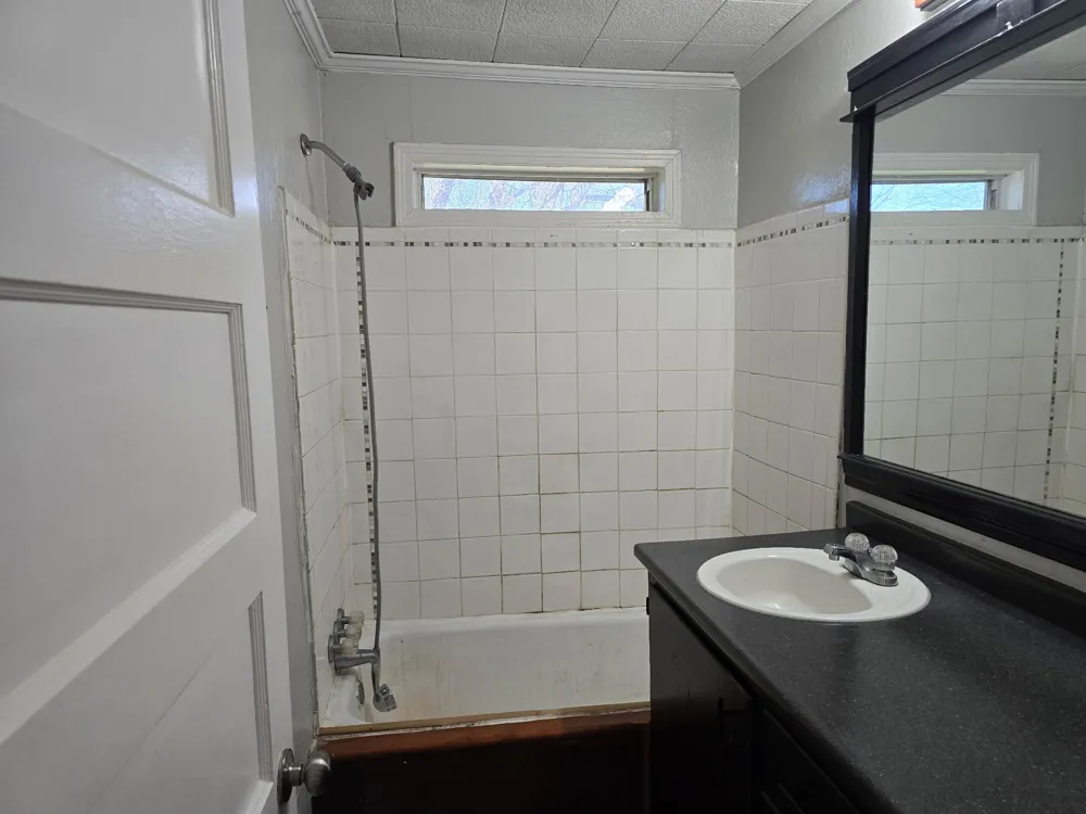 305 5th Street Thorndale, TX 76577