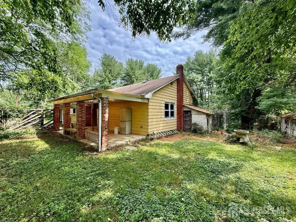 150 Karrville Road Mansfield, NJ 07865