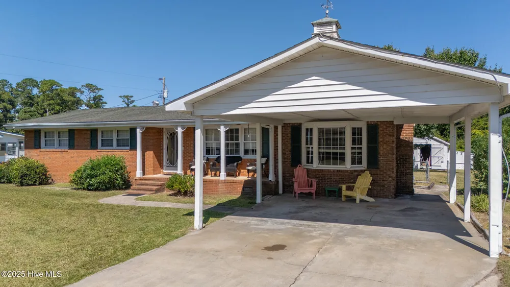 2596 Cedar Island Road Cedar Island, NC 28520