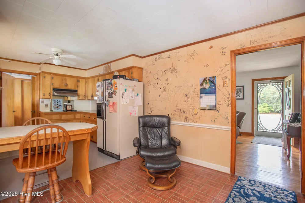 2596 Cedar Island Road Cedar Island, NC 28520
