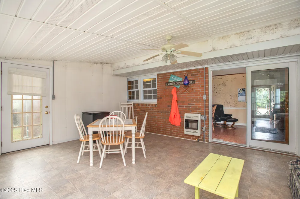 2596 Cedar Island Road Cedar Island, NC 28520