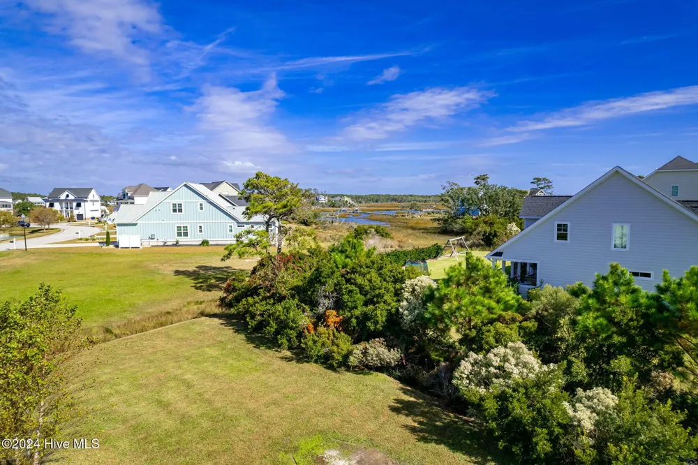 1602 Mainsail Road Morehead City, NC 28557
