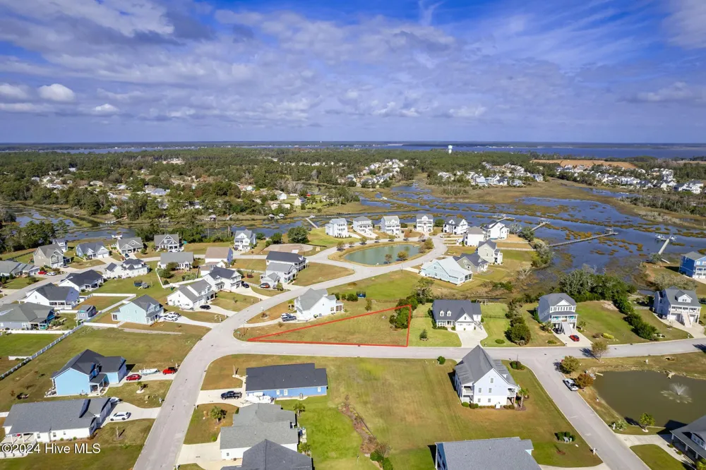 1602 Mainsail Road Morehead City, NC 28557