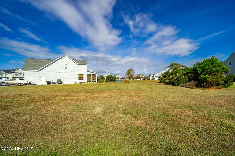 1602 Mainsail Road Morehead City, NC 28557