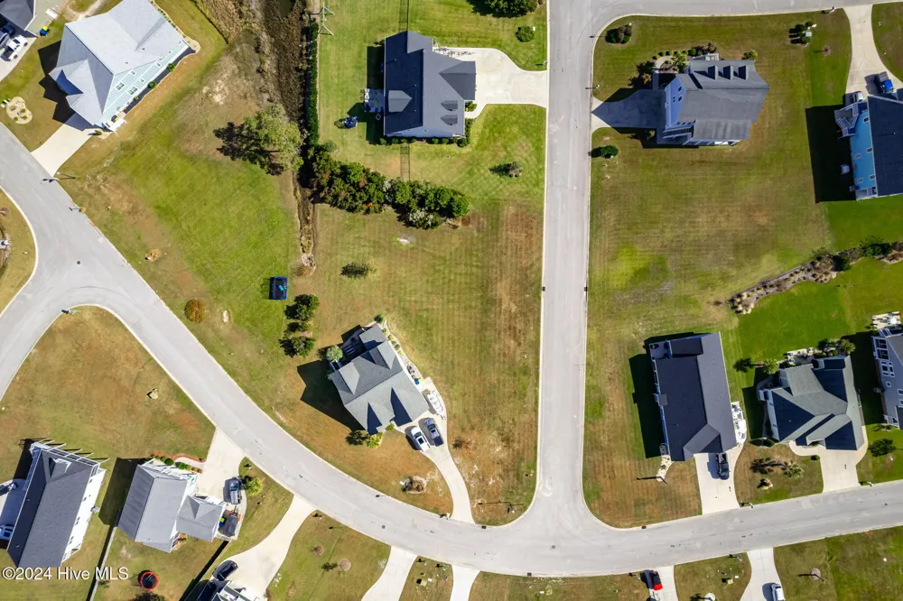 1602 Mainsail Road Morehead City, NC 28557