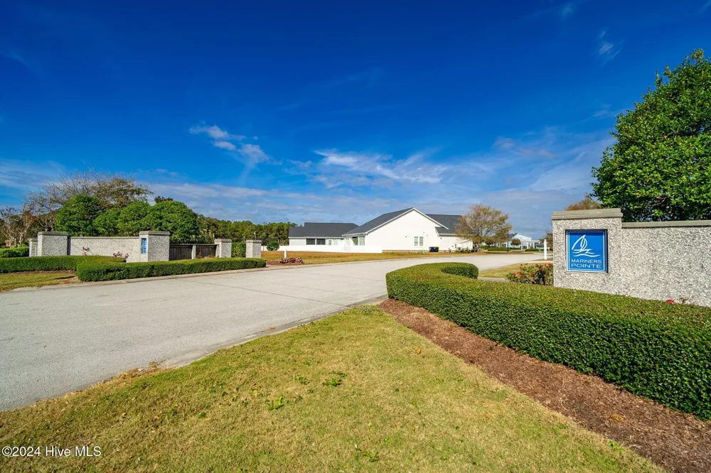 1602 Mainsail Road Morehead City, NC 28557