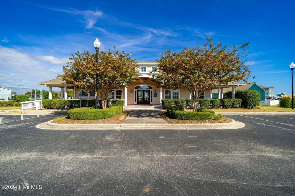 1602 Mainsail Road Morehead City, NC 28557