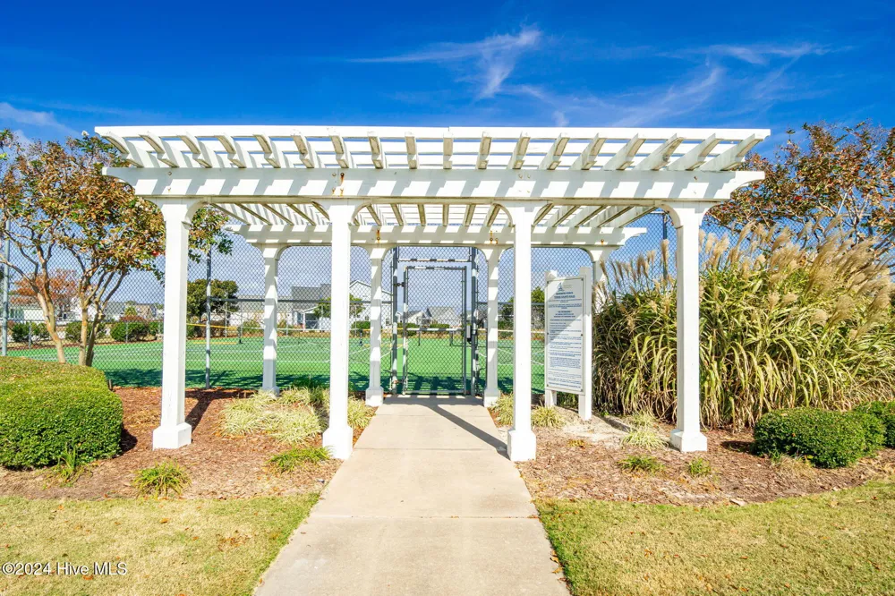 1602 Mainsail Road Morehead City, NC 28557
