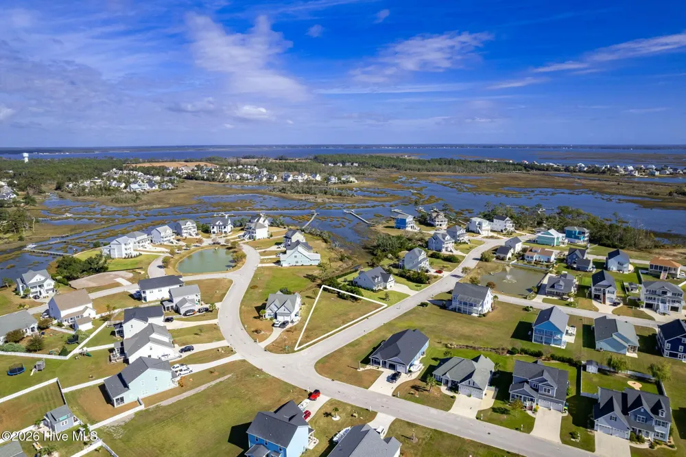 1602 Mainsail Road Morehead City, NC 28557