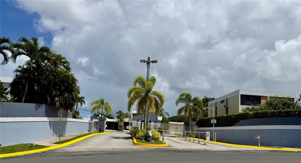 BF16 65 HILLS MANSIONS San Juan, PR 00926