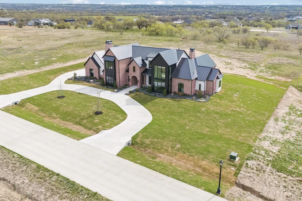 2016 Verona Drive Weatherford, TX 76087