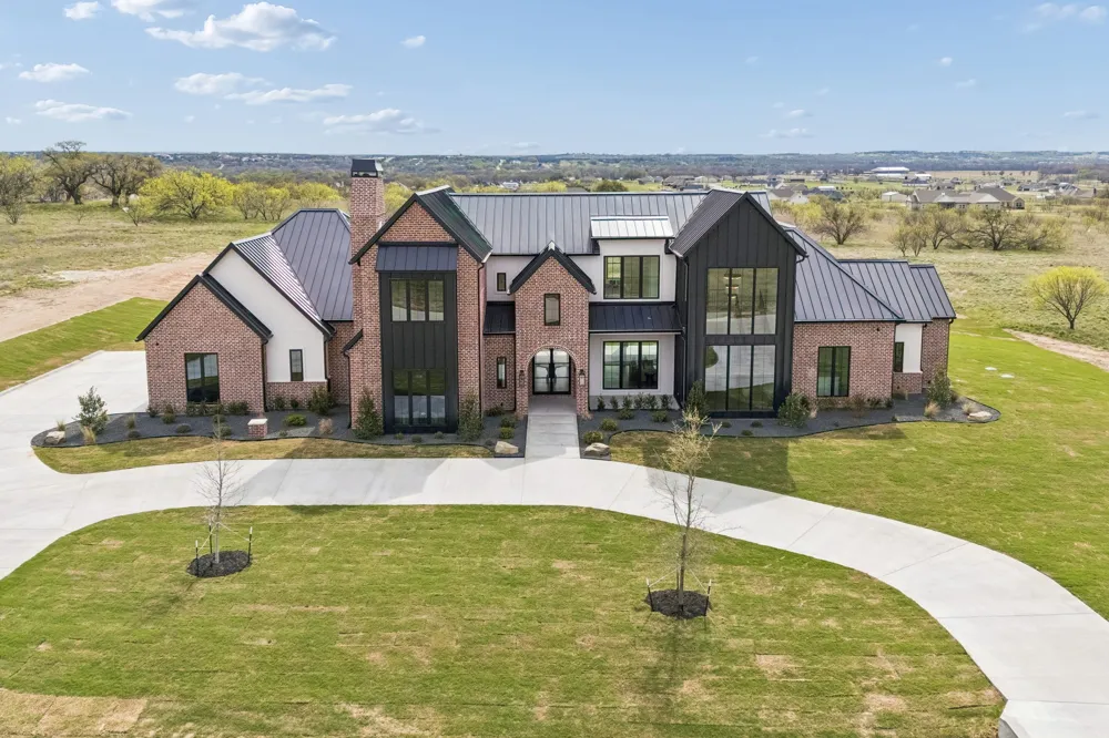 2016 Verona Drive Weatherford, TX 76087