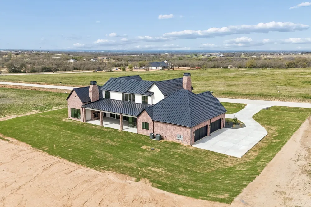 2016 Verona Drive Weatherford, TX 76087