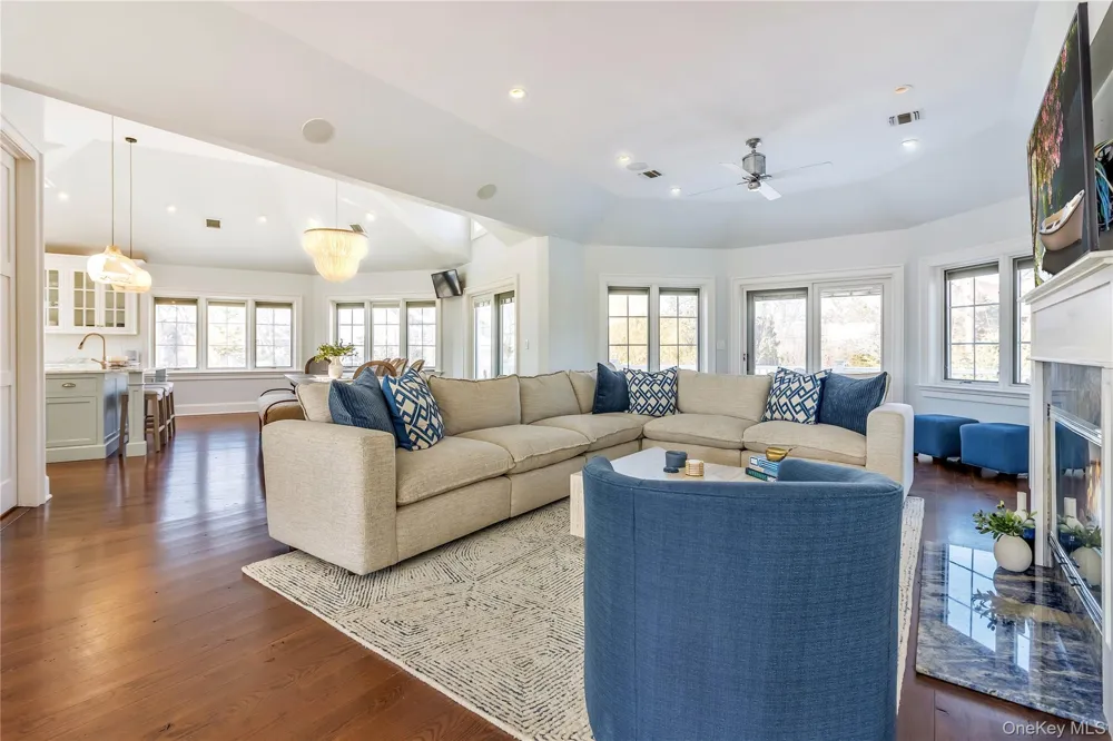 695 Sound Drive Greenport, NY 11944