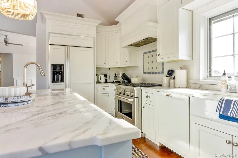695 Sound Drive Greenport, NY 11944