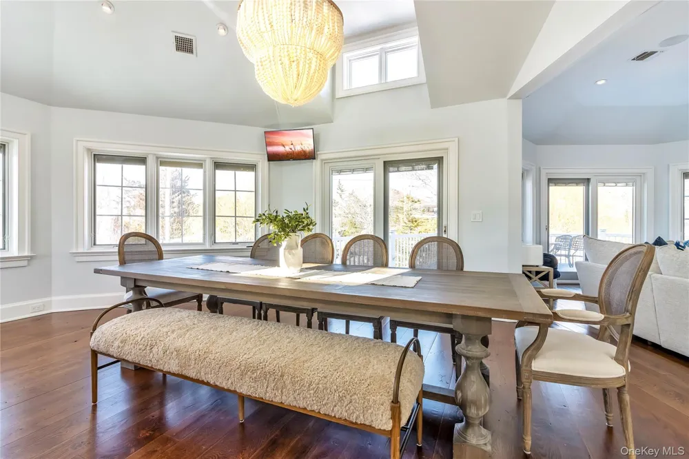 695 Sound Drive Greenport, NY 11944