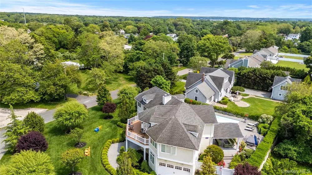 695 Sound Drive Greenport, NY 11944