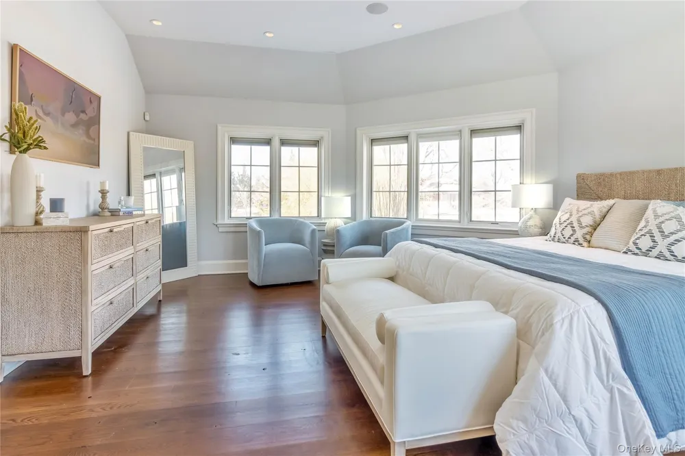 695 Sound Drive Greenport, NY 11944