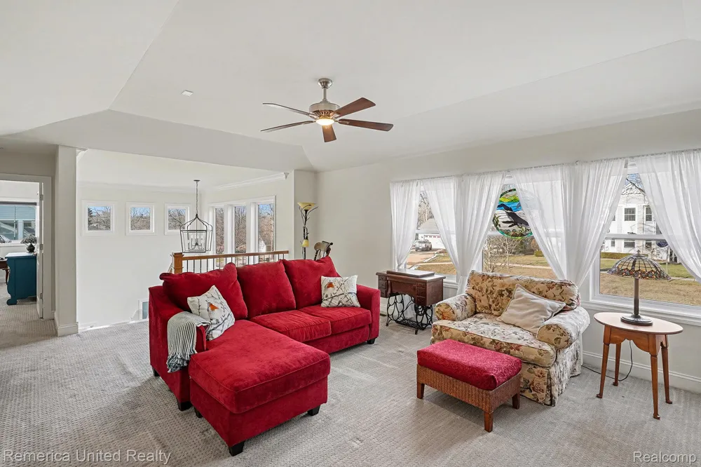 301 River Wood Trail Milford Village, MI 48381