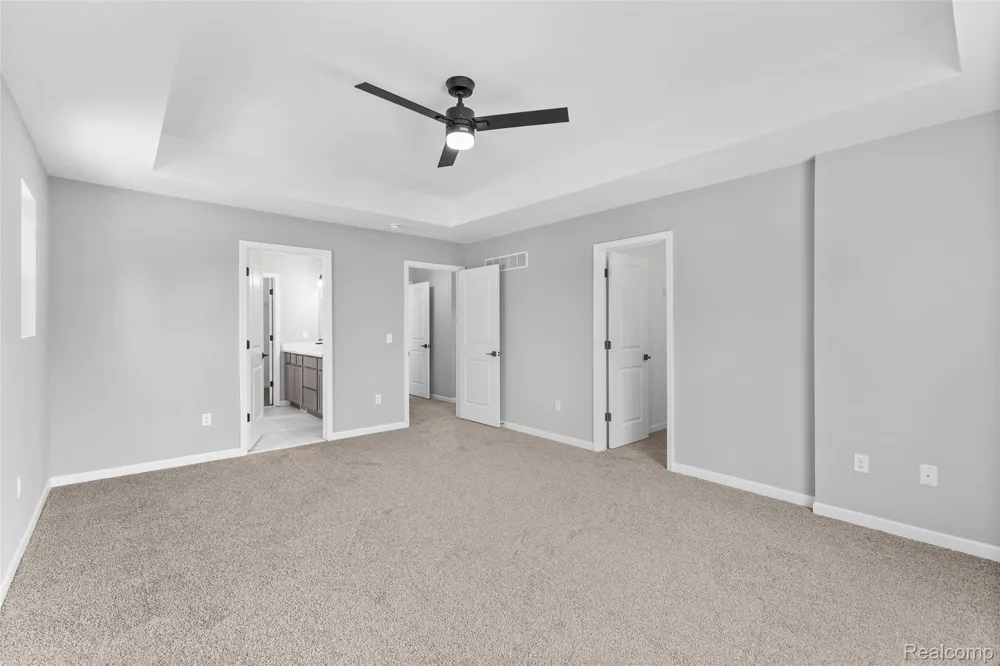 5212 Farmridge Lane Grand Blanc City, MI 48439