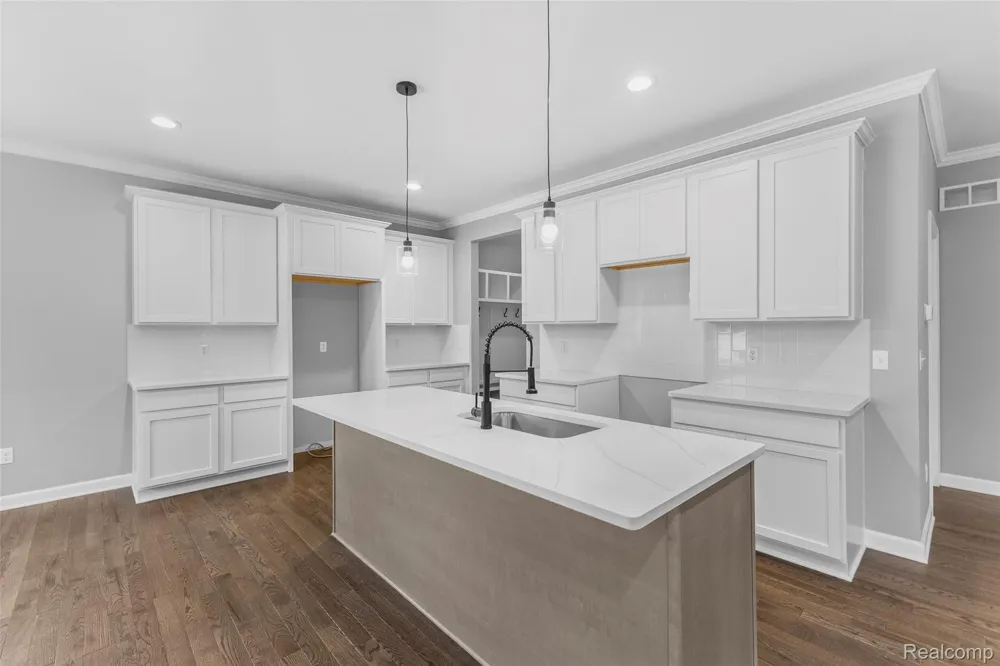 5212 Farmridge Lane Grand Blanc City, MI 48439