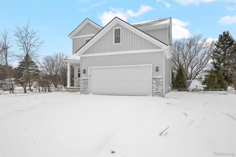 5212 Farmridge Lane Grand Blanc City, MI 48439