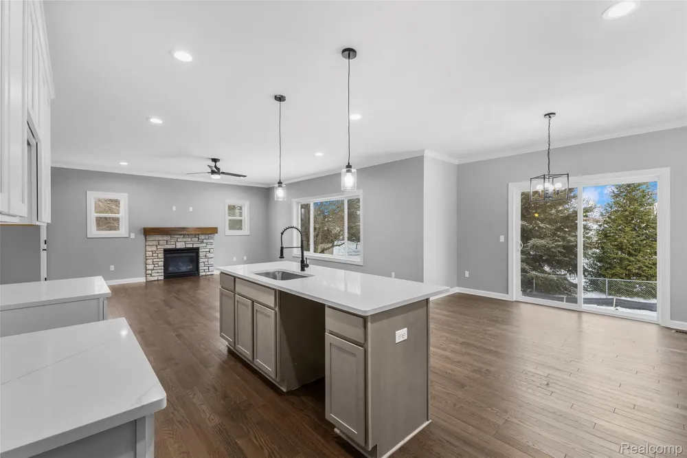 5212 Farmridge Lane Grand Blanc City, MI 48439
