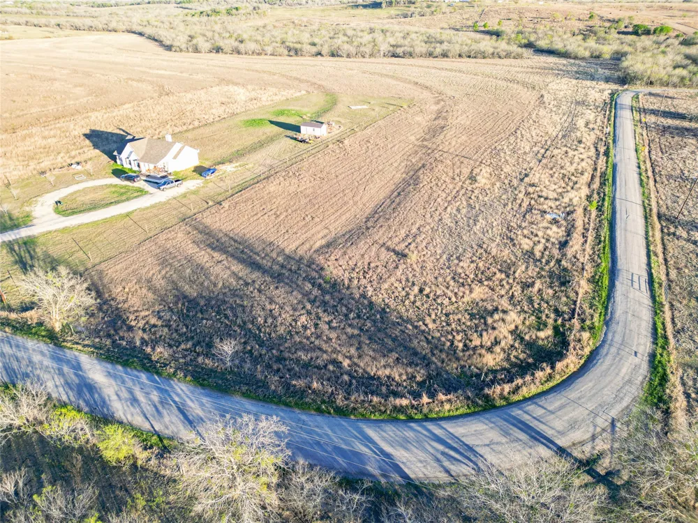 405 Black Ankle Road Lockhart, TX 78644