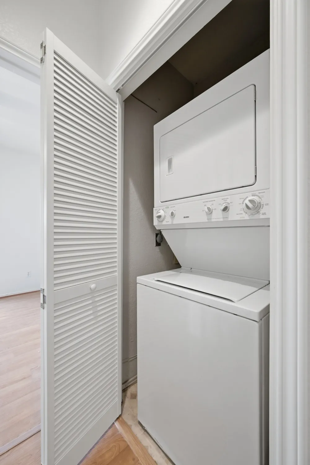 4409 Duval Street #305 Austin, TX 78751