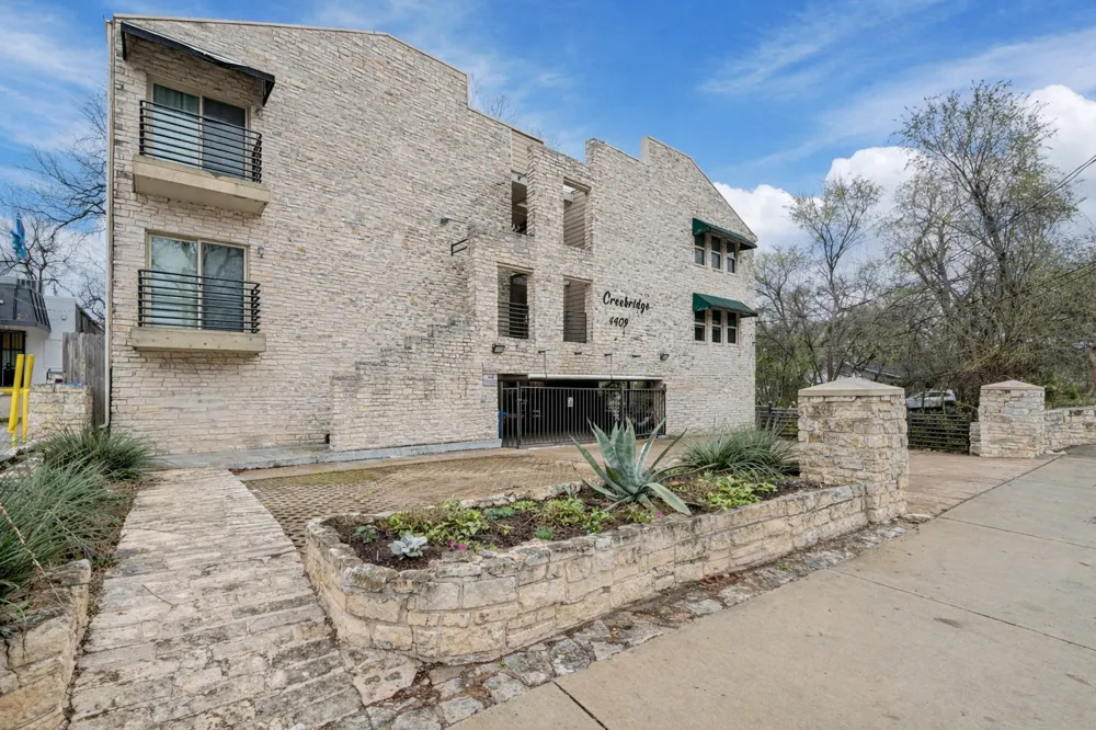 4409 Duval Street #305 Austin, TX 78751