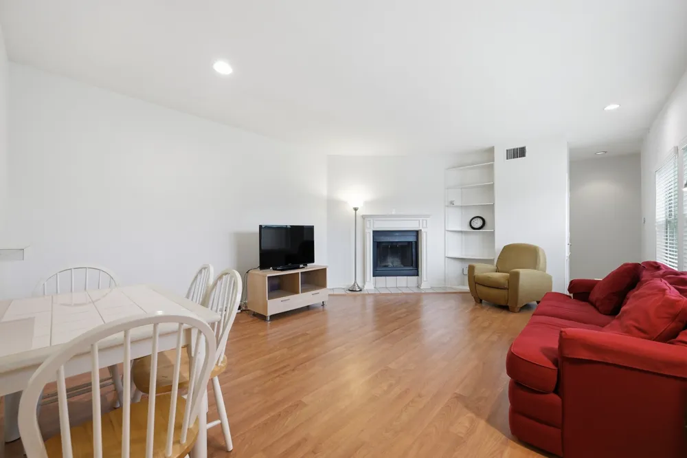 4409 Duval Street #305 Austin, TX 78751