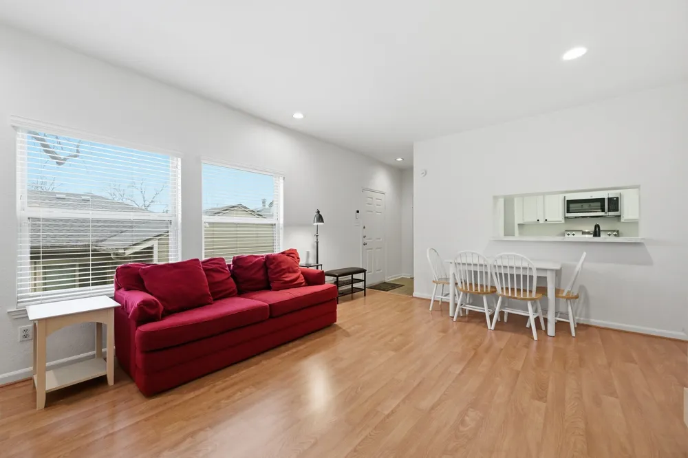 4409 Duval Street #305 Austin, TX 78751