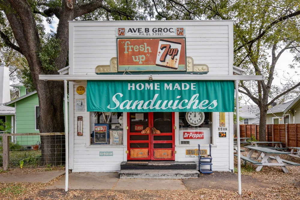 4409 Duval Street #305 Austin, TX 78751