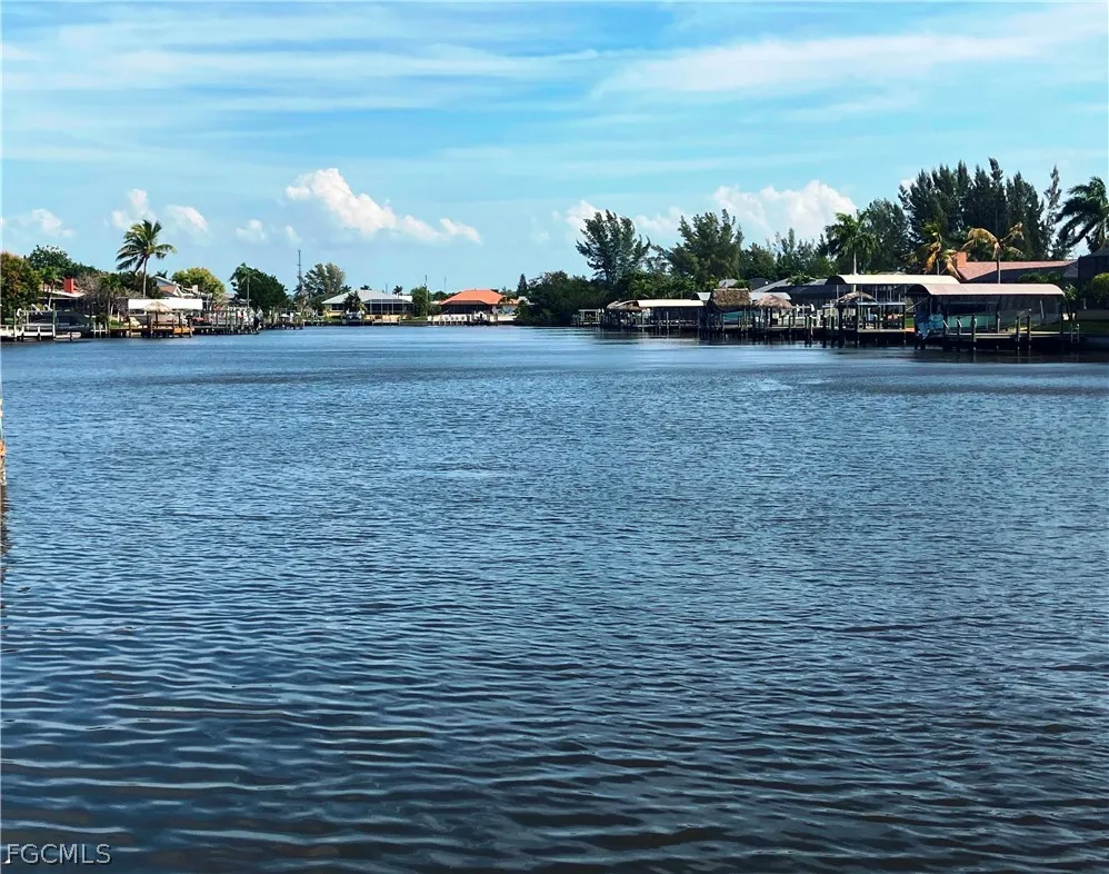 SW 7th Terrace Cape Coral, FL 33991