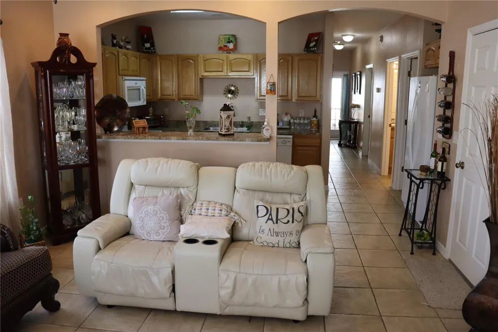1404 LAS VILLAS BOULEVARD Sebring, FL 33870