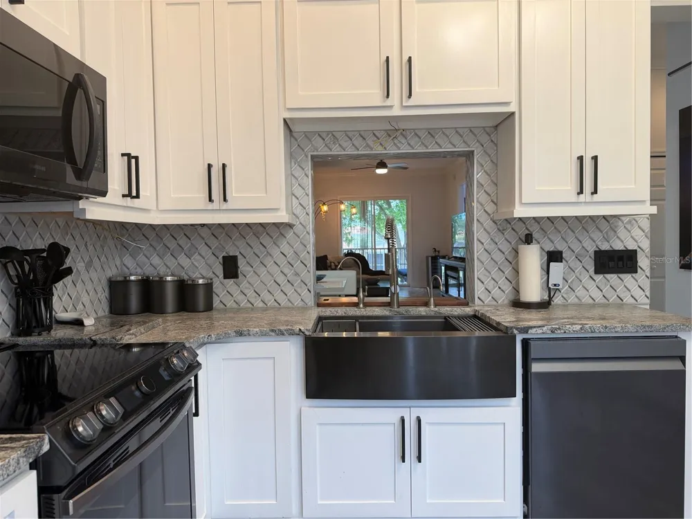 6816 DALI AVENUE #201 Land O Lakes, FL 34637