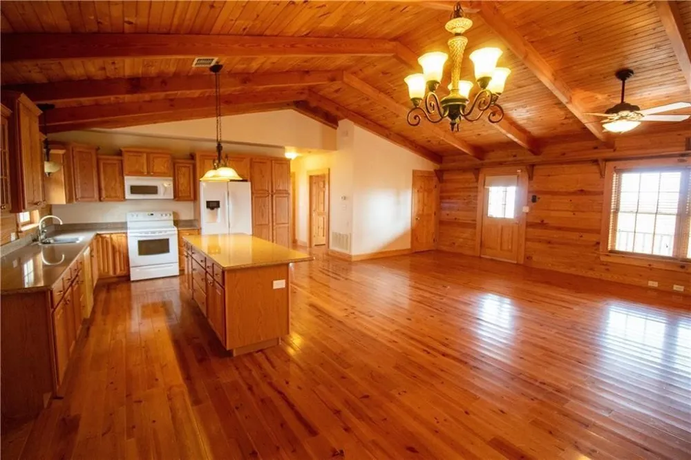 11701 Hwy 359 Mathis, TX 78368