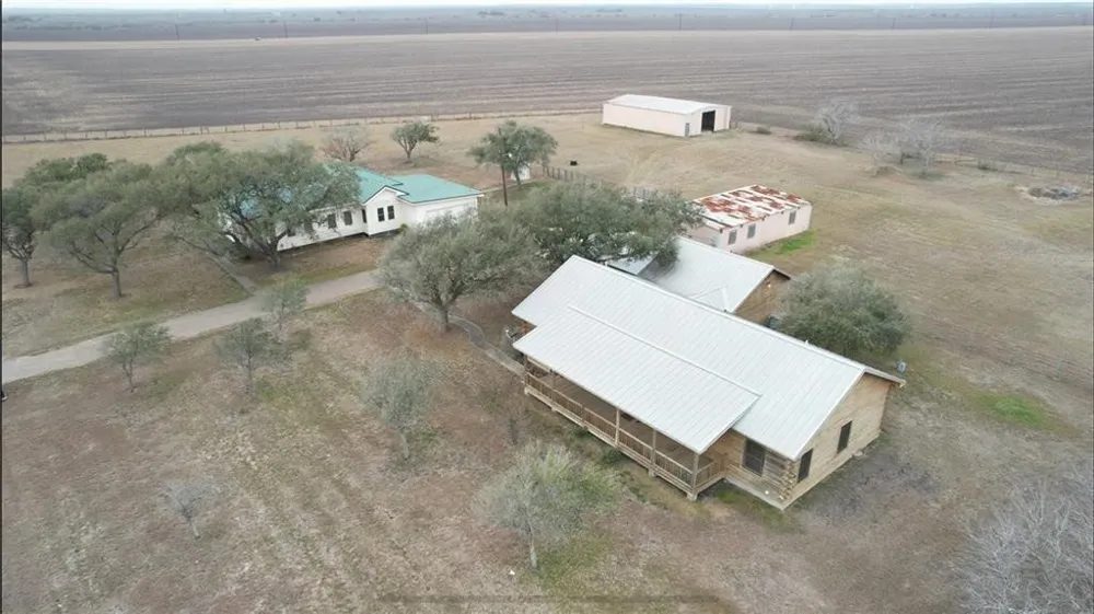 11701 Hwy 359 Mathis, TX 78368