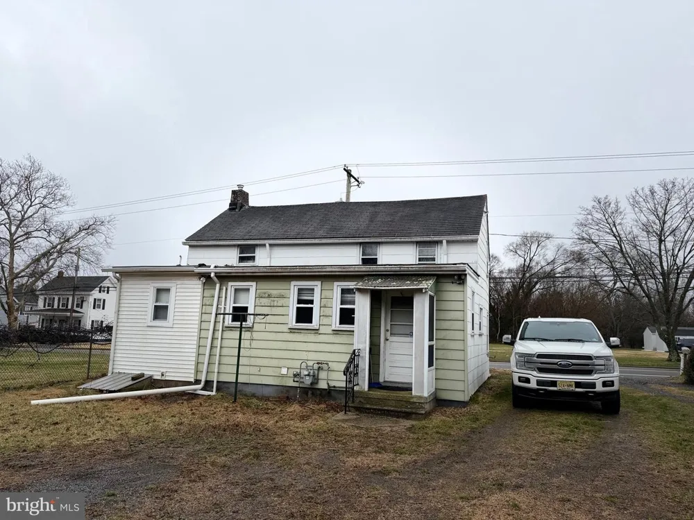 64 MAPLE AVENUE Cedarville, NJ 08311