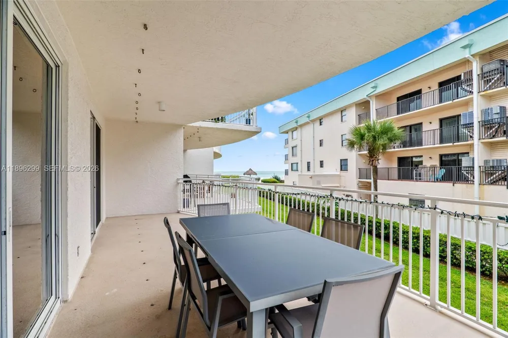 601 Miramar #107 Indialantic, FL 32903