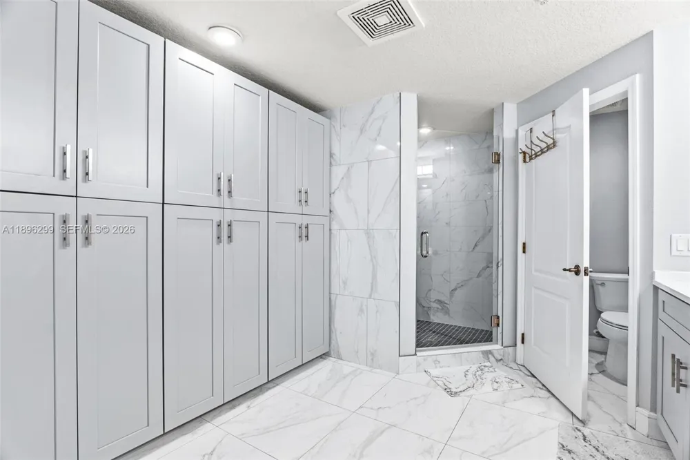 601 Miramar #107 Indialantic, FL 32903