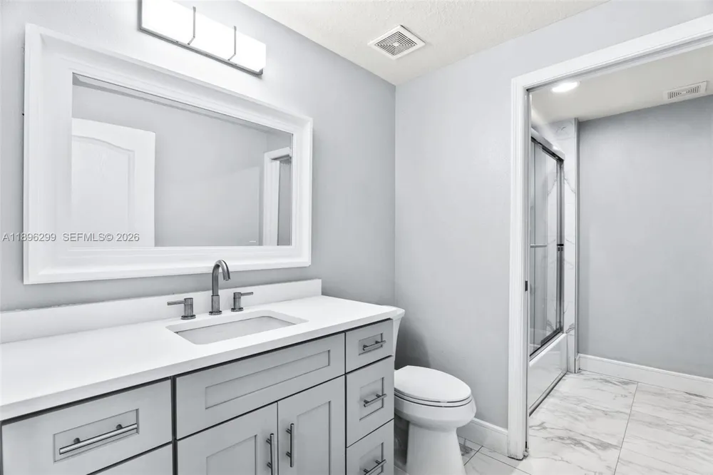 601 Miramar #107 Indialantic, FL 32903
