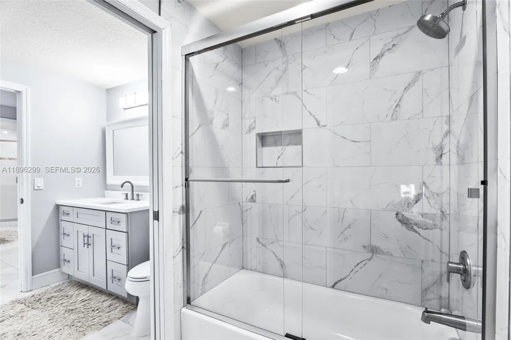 601 Miramar #107 Indialantic, FL 32903